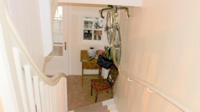 Treppenaufgang zum ersten Obergeschoss