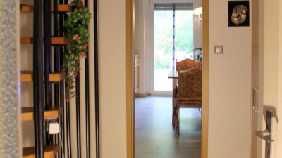 5 Zimmer sind gro&szlig;z&uuml;gig verteilt auf 3 Etagen.