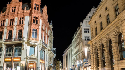 Viele Stra&szlig;en sind durch Passagen verbunden,