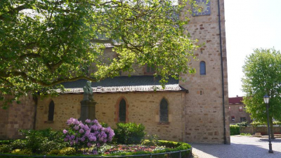 Die Liegenschaft befindet sich in ruhiger Toplage von Grimma,