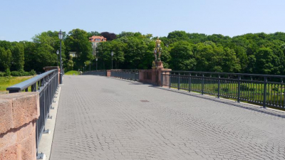 umgeben von Kulturdenkmalen und gesch&uuml;tzten Landschaften,