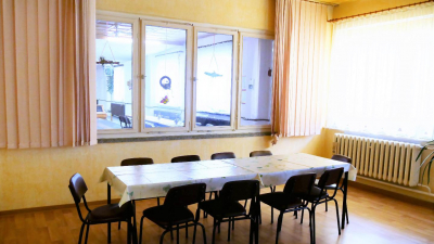 und gestattet mit ca. 530 m² ausreichend Fläche und gestattet mit ca. 530 m² ausreichend Fläche