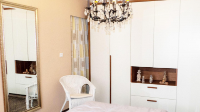 oder ob Sie mit dem Hund Ball spielen.