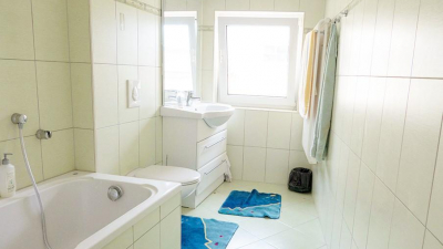 nicht nur au&szlig;erordentlich viel Charme