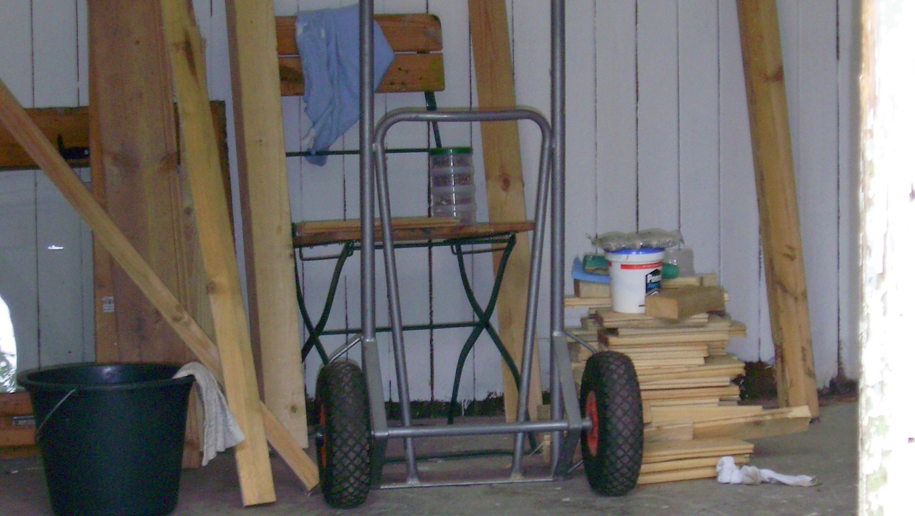 Der Stromanschluss am Grundst&uuml;ck wurde neu verlegt- 