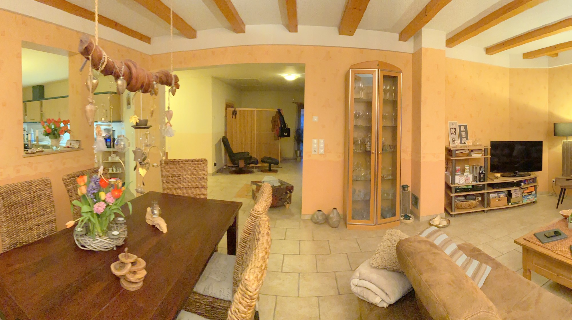 01_nachhause-immobilien_7adee032-d4a0-4b0d-8804-dd0710992e0d_titelbild Reserviert ... Ein moderner Wohntraum mit Swimmingpool, Ausbaureserve und gro&szlig;em Garten