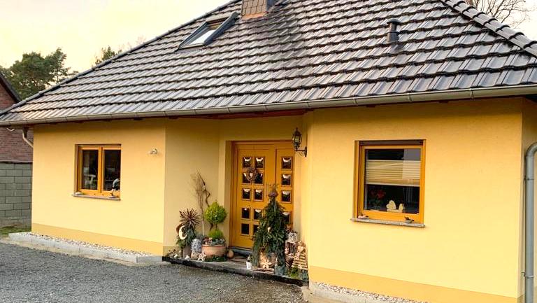 02_nachhause-immobilien_cb50e97f-6a83-4fc5-b20b-22249b8d52b5_bild Reserviert ... Ein moderner Wohntraum mit Swimmingpool, Ausbaureserve und gro&szlig;em Garten