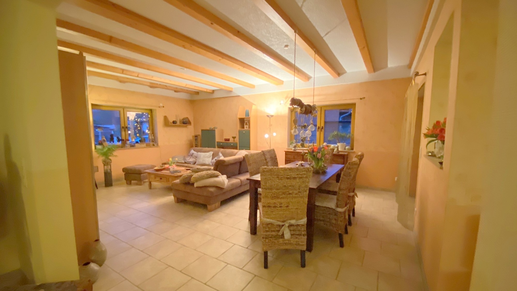 09_nachhause-immobilien_0a8f8114-510b-4384-b355-c556646d6adb_bild Reserviert ... Ein moderner Wohntraum mit Swimmingpool, Ausbaureserve und gro&szlig;em Garten