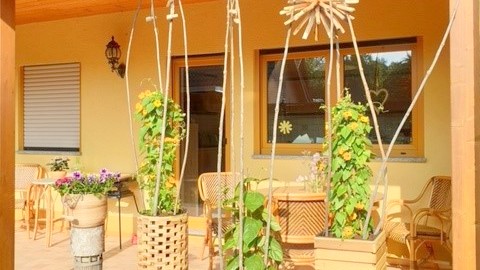 22_nachhause-immobilien_6b05e223-99f4-4edd-835c-0e03b3021f41_bild Reserviert ... Ein moderner Wohntraum mit Swimmingpool, Ausbaureserve und gro&szlig;em Garten