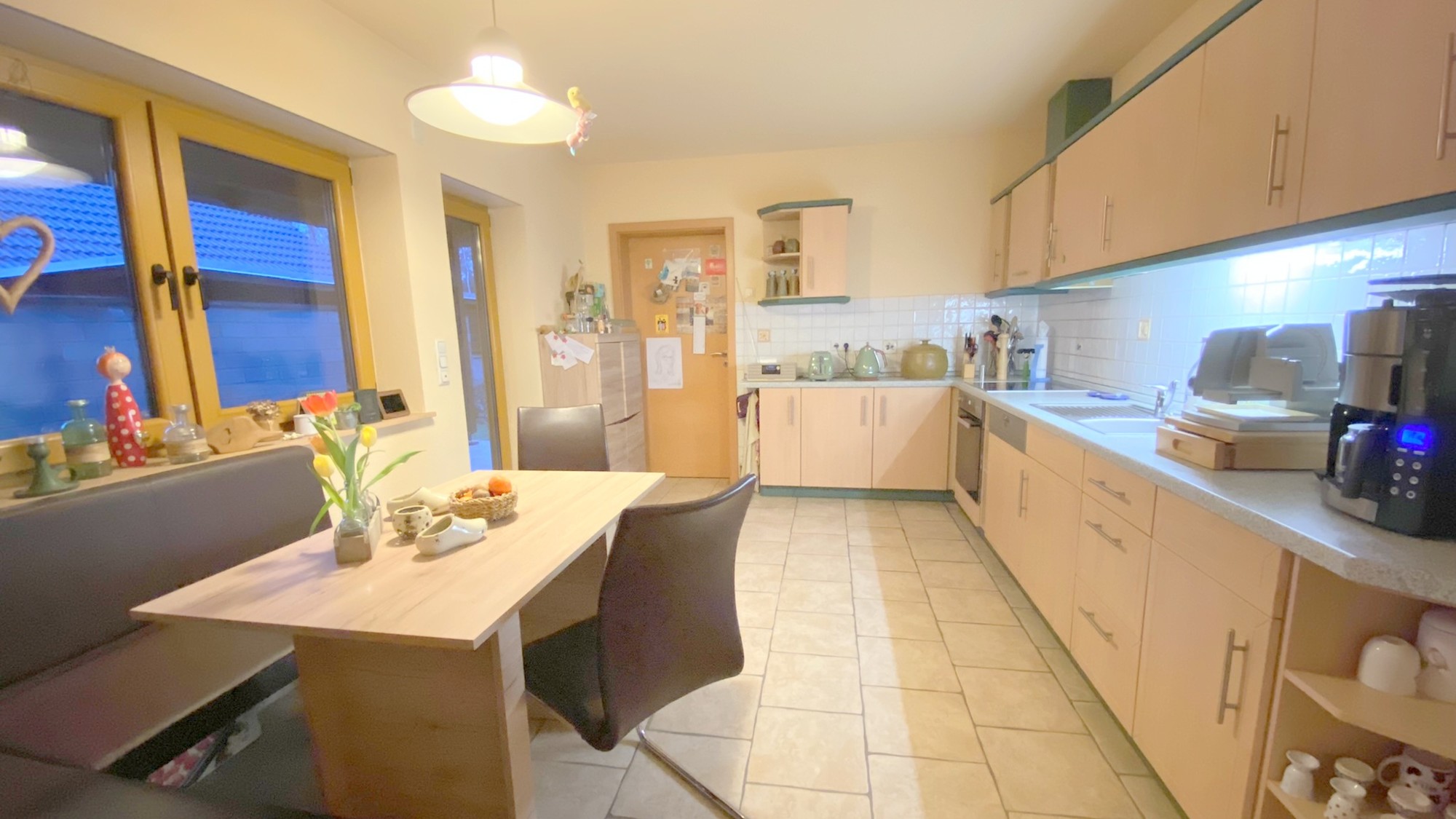 27_nachhause-immobilien_2bdb86ef-4717-409f-a8b1-240a63d052c5_bild Reserviert ... Ein moderner Wohntraum mit Swimmingpool, Ausbaureserve und gro&szlig;em Garten