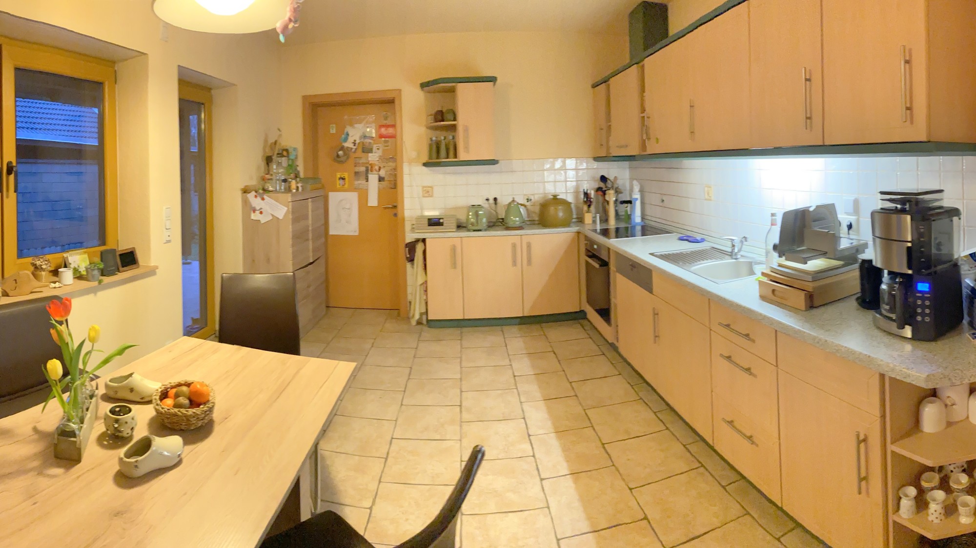 46_nachhause-immobilien_5b30eed9-7be9-4752-a608-e356bf92a992_bild Reserviert ... Ein moderner Wohntraum mit Swimmingpool, Ausbaureserve und gro&szlig;em Garten