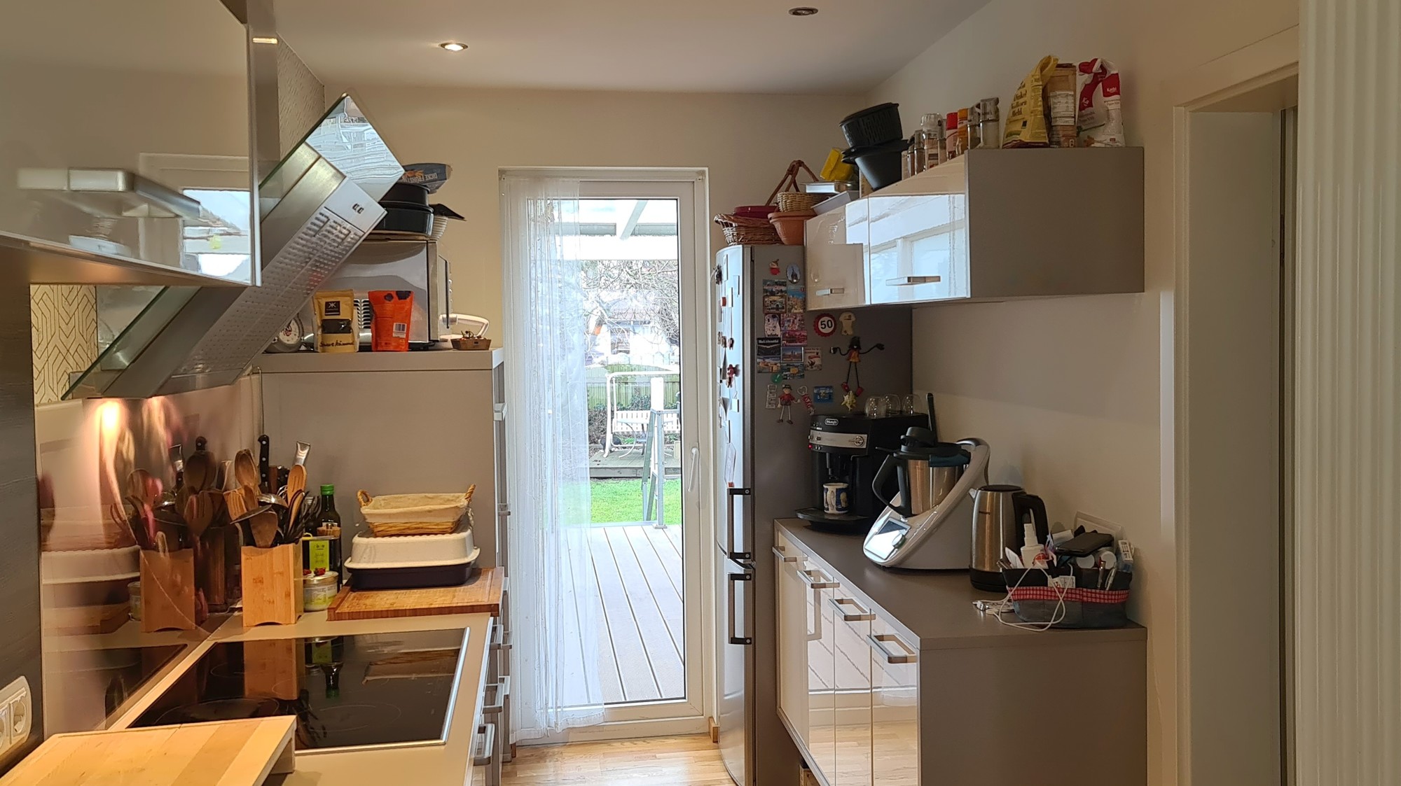 erbautes, dreigeschossiges Einfamilienhaus 