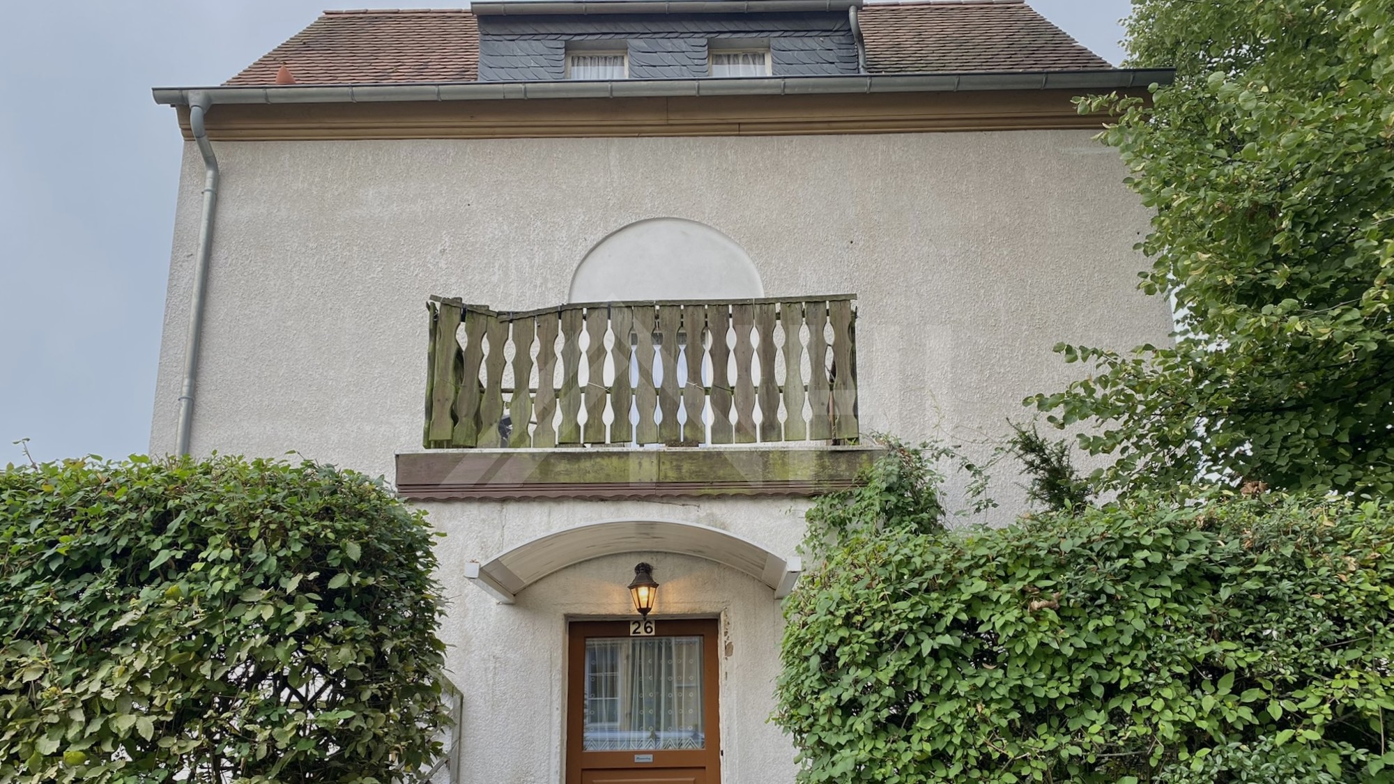 ein h&uuml;bsches Reihenendhaus