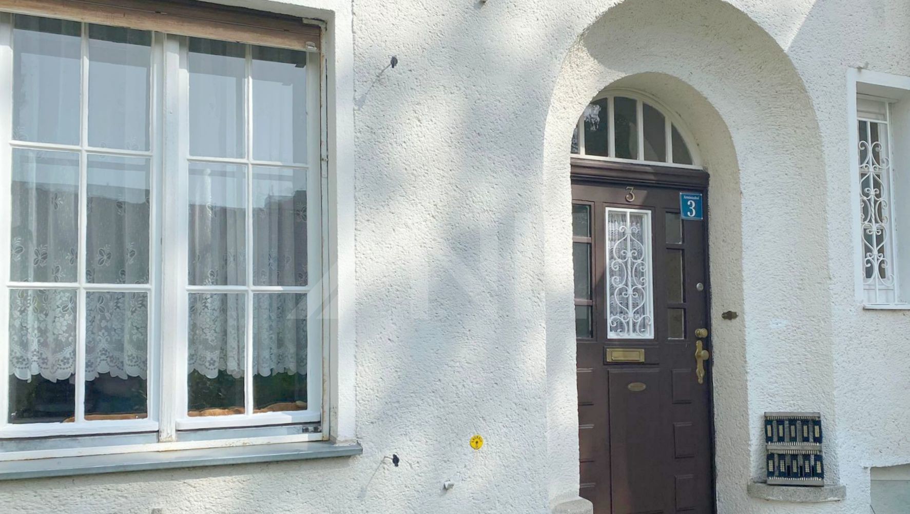 Am historischen Arminiushof.