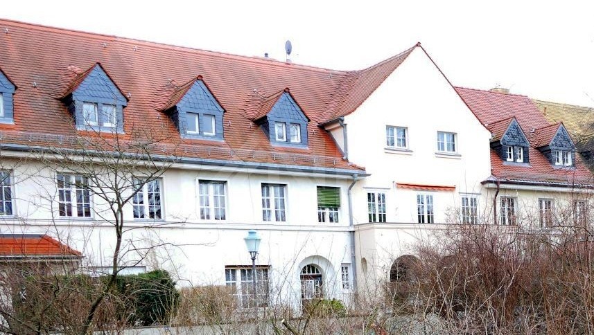 bestehenden, zweigeschossigen