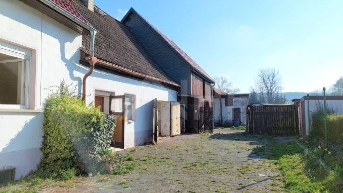 10_nachhause-immobilien_0c12d69a-01b0-4e3b-bc73-02d5f0ab8334_bild Mach dir deine Welt, wie sie dir gef&auml;llt ... Landidyll mit Sanierungspotential
