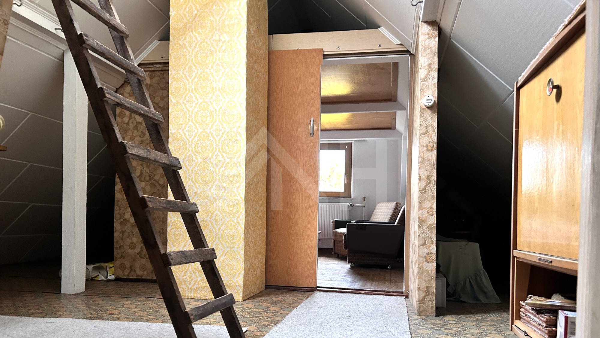 Wohnfl&auml;che und ca. 40 m&sup2; Ausbaureserve