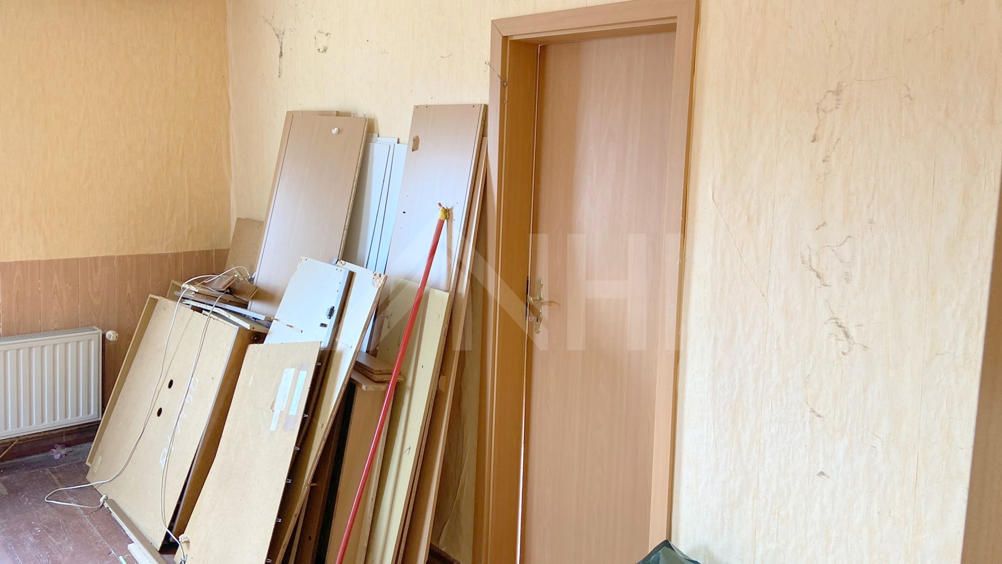 09_nachhause-immobilien_e0133850-1976-4ac5-bec4-6e978c5f9a78_bild Optimal f&uuml;r eine junge Familie, die das Wohnen im Gr&uuml;nen sch&auml;tzt ... Kleines Einfamilienhaus auf gro&szlig;em Grundst&uuml;ck