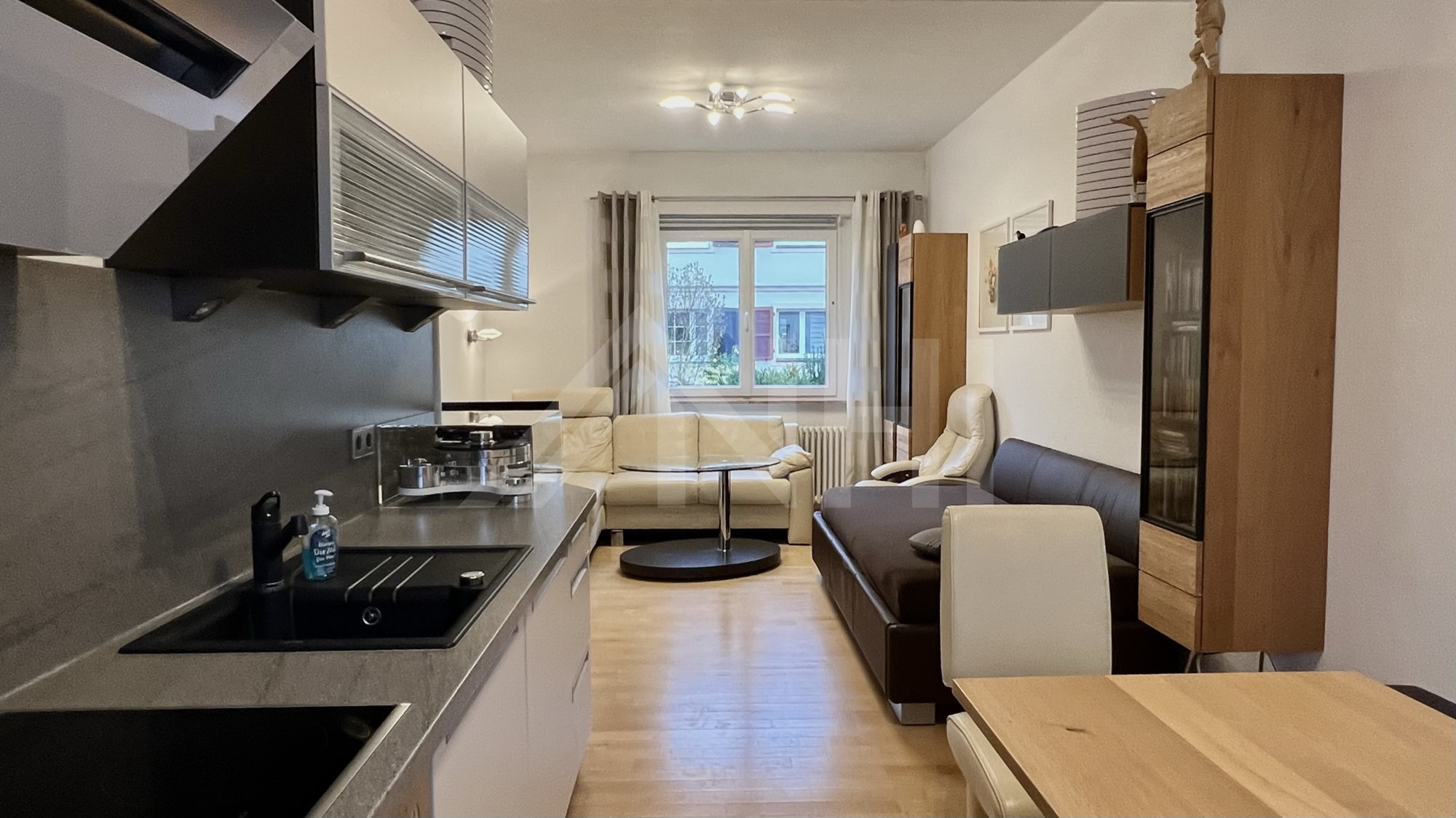 mit Vorgarten als Teil 