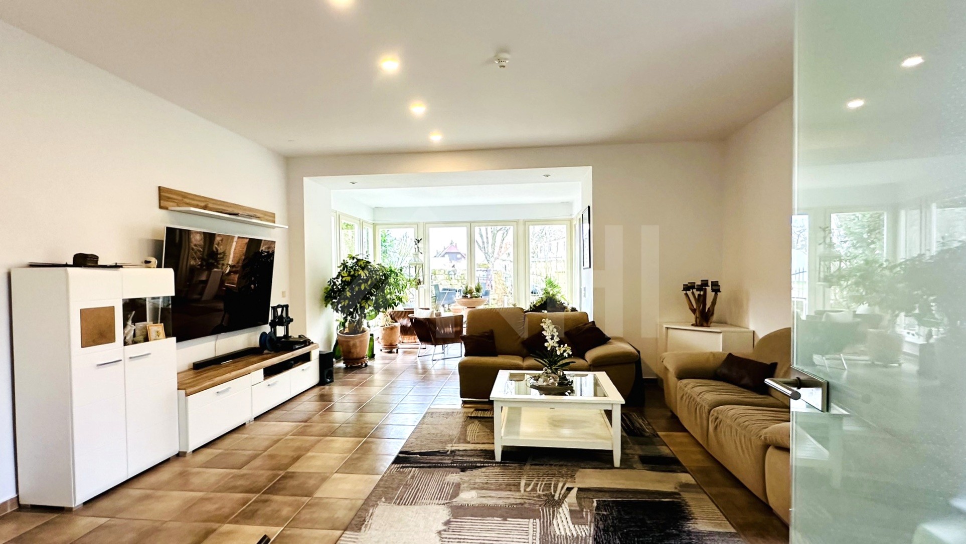 ein au&szlig;erordentlich