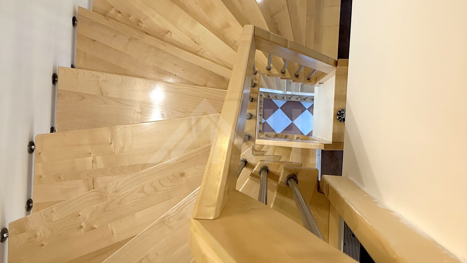 auf einem ca. 2.300 m&sup2;