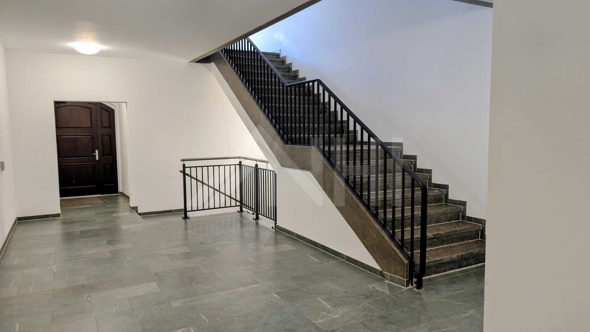 04_nachhause-immobilien_688627a0-af12-4b54-aaf9-a64e4f614ebd_bild Moderne Eleganz trifft Lebensqualität ... Neuwertige 3-Zimmer-Wohnung mit Stellplatz, Garten und Terrasse