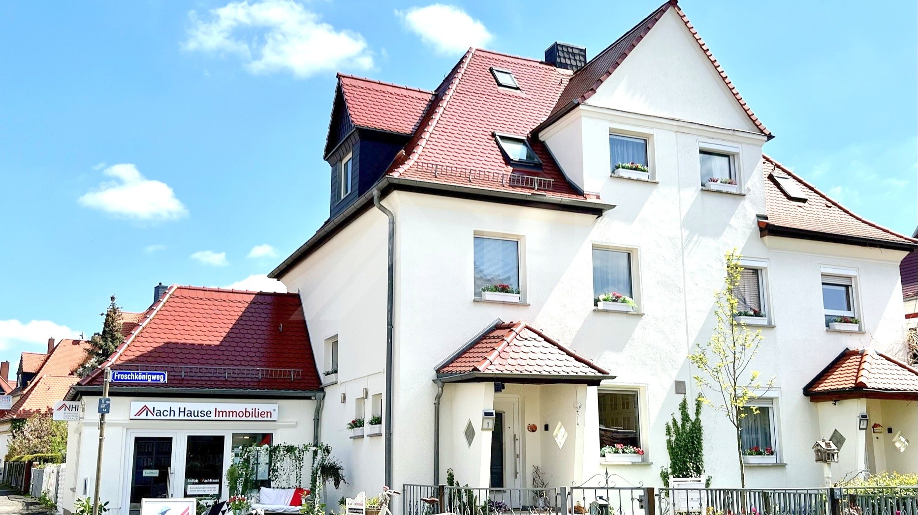 02_nachhause-immobilien_c48ba320-993e-4481-9db7-fad530211787_bild Zwei Generationen, ein Zuhause ... Einzigartiges Doppelhausensemble mit Gewerbeeinheit, Garage und PKW-Stellflächen