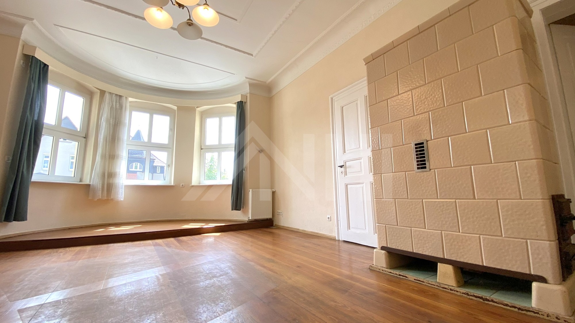 05_nachhause-immobilien_5ddac39c-ad98-47a0-8bea-e8c4d3544854_bild Eine beeindruckende Villa mit 3 Wohneinheiten in einem gepflegten Wohnumfeld ... Willkommen in Borsdorf
