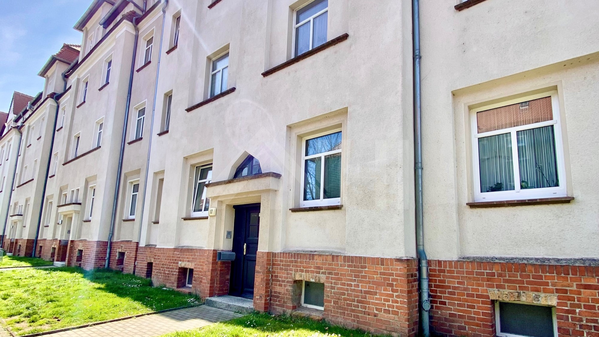 04_nachhause-immobilien_d7eda44c-e815-453a-964b-0b24222b0da4_bild Provisionsfrei für Käufer ...  AfA 2,5 %* 2 Zimmer* EBK* Balkon* 2019 renoviert * vermietet