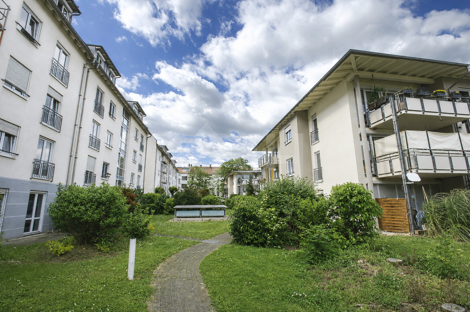 02_nachhause-immobilien_b68ac871-b212-4bd3-9702-937be70e649f_bild 94 m² Maisonette Dachwohnung mit Balkon & TG-Stellplatz ... Sofort bezugsfrei